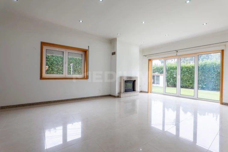 Moradia T3 para Venda em Avidos e Lagoa Foto 12