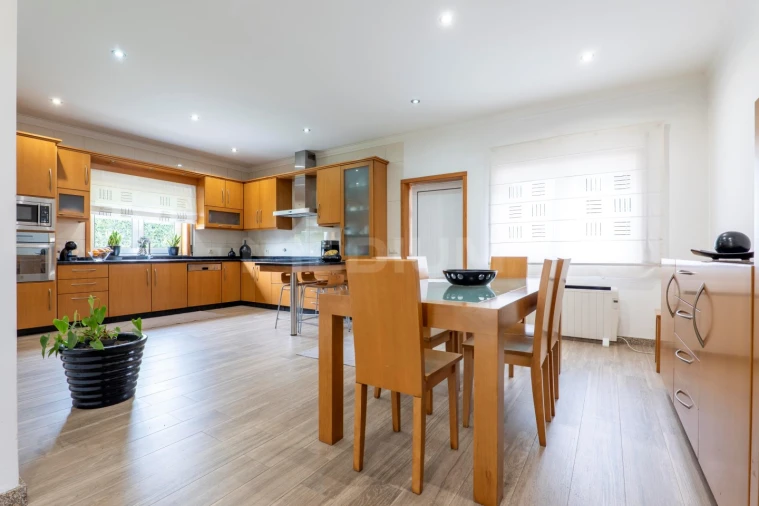 Moradia T3 para Venda em Avidos e Lagoa Foto 17