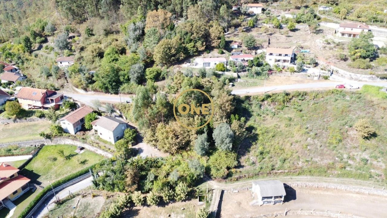 Terreno para Venda em Marrancos e Arcozelo Foto 2