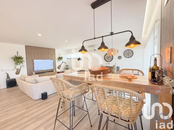 Apartamento T3 para Venda em Quelfes Foto 3