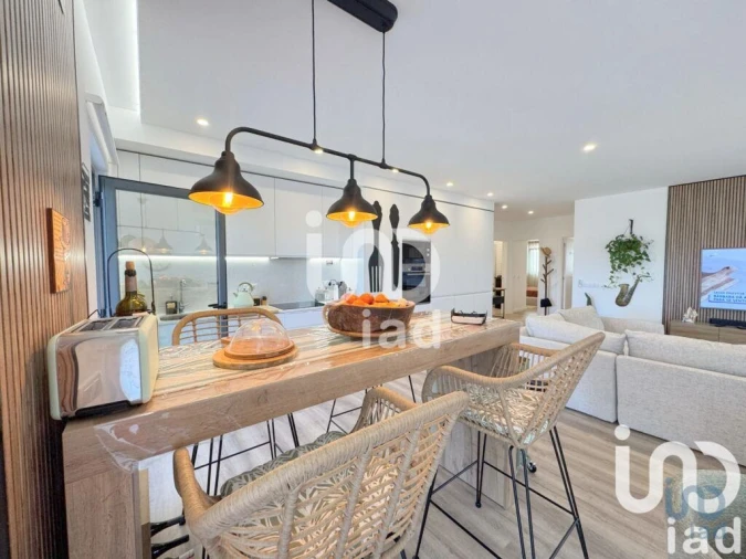 Apartamento T3 para Venda em Quelfes Foto 8