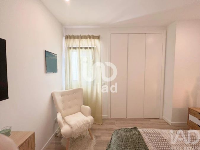 Apartamento T3 para Venda em Quelfes Foto 18