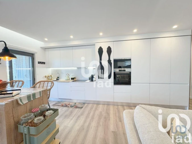 Apartamento T3 para Venda em Quelfes Foto 6