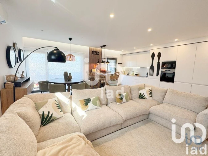 Apartamento T3 para Venda em Quelfes Foto 2