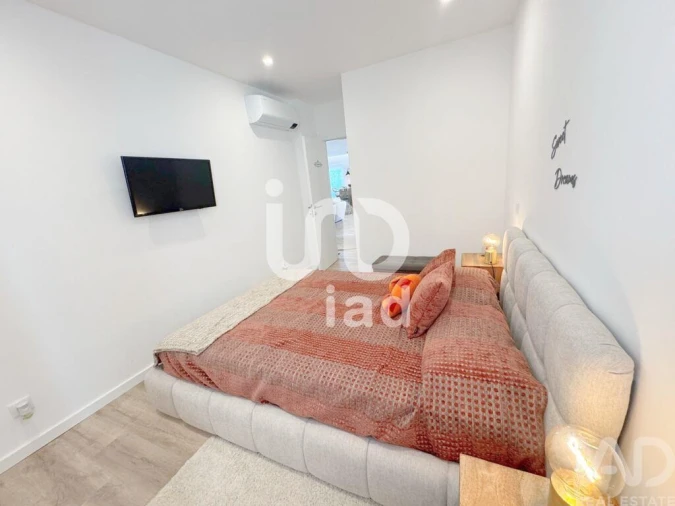 Apartamento T3 para Venda em Quelfes Foto 24