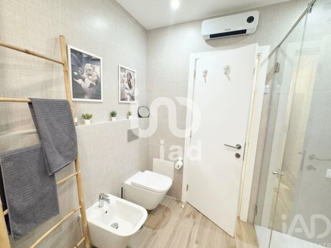 Apartamento T3 para Venda em Quelfes Foto 20