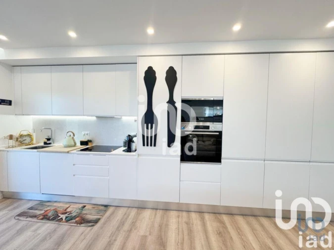 Apartamento T3 para Venda em Quelfes Foto 7