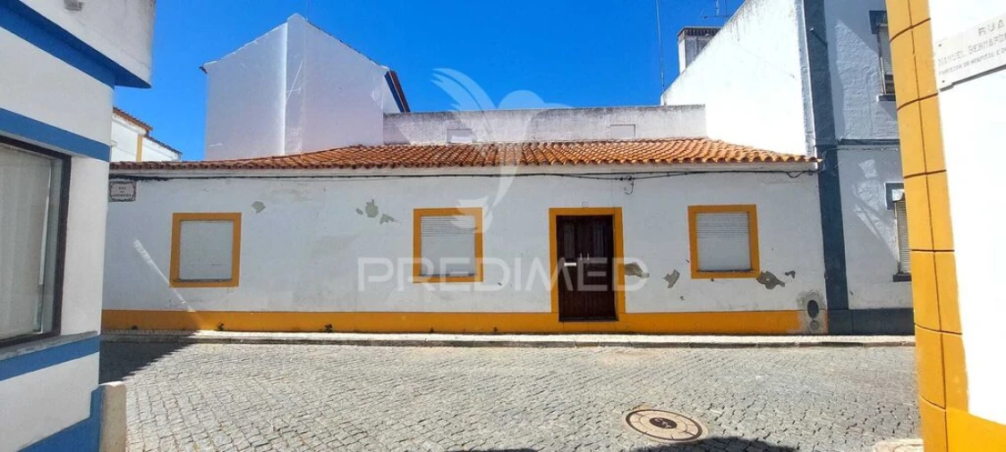 Moradia T3 para Venda em Cuba Foto 2