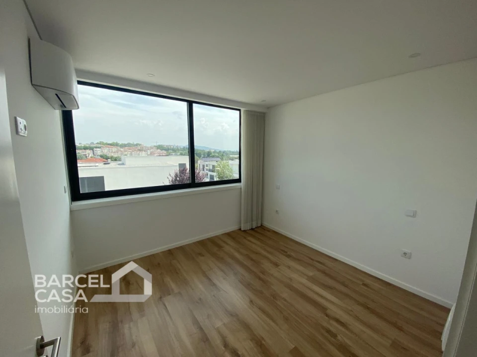 Moradia T3 para Venda em Barcelinhos Foto 19