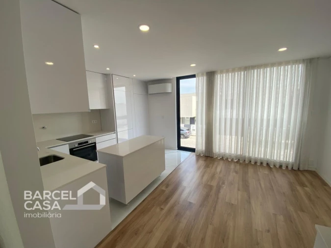 Moradia T3 para Venda em Barcelinhos Foto 8