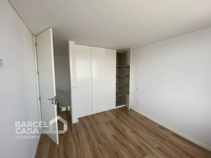 Moradia T3 para Venda em Barcelinhos Foto 23