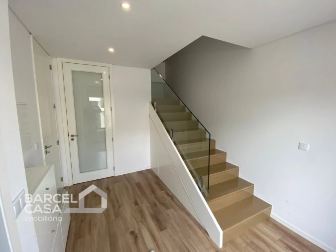 Moradia T3 para Venda em Barcelinhos Foto 25