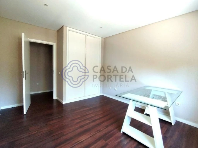 Apartamento T3 para Venda em Canelas Foto 18