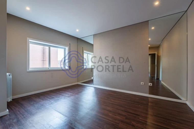 Apartamento T3 para Venda em Canelas Foto 27