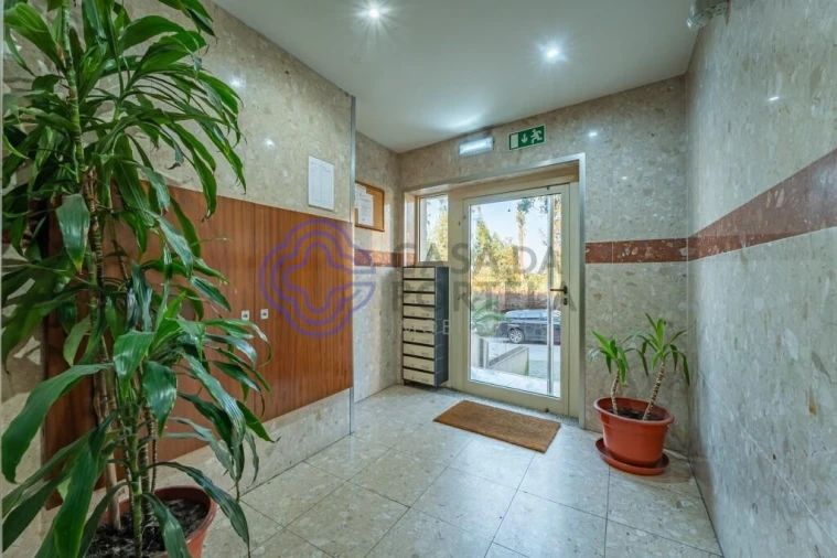 Apartamento T3 para Venda em Canelas Foto 2