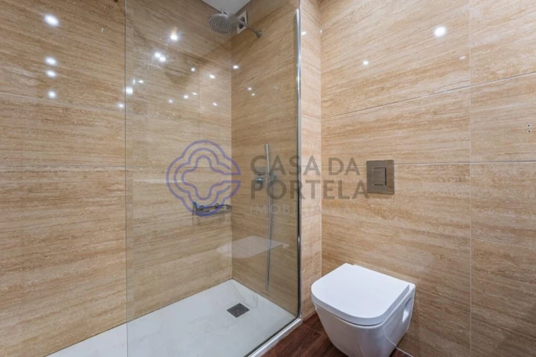 Apartamento T3 para Venda em Canelas Foto 25