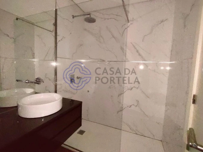 Apartamento T3 para Venda em Canelas Foto 16