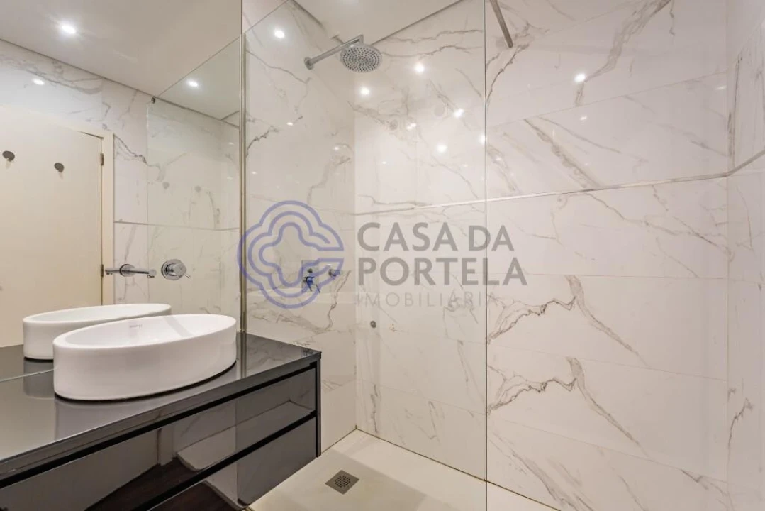 Apartamento T3 para Venda em Canelas Foto 21