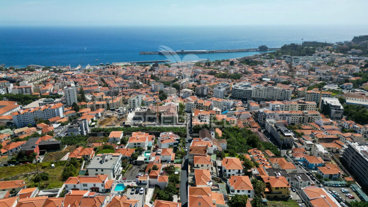 Prédio para Venda em Funchal (São Pedro) Foto 13