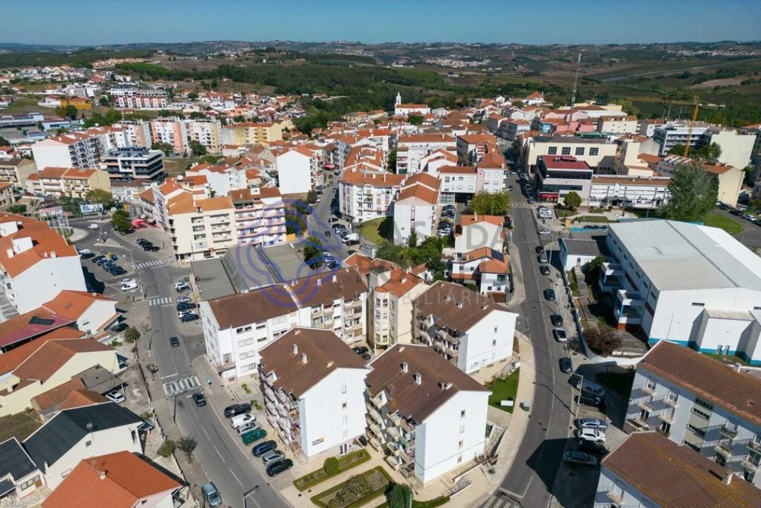 Apartamento T3 para Venda em Cadaval e Pêro Moniz Foto 1