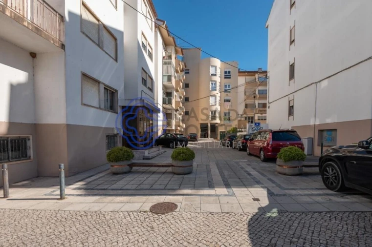 Apartamento T3 para Venda em Cadaval e Pêro Moniz Foto 4