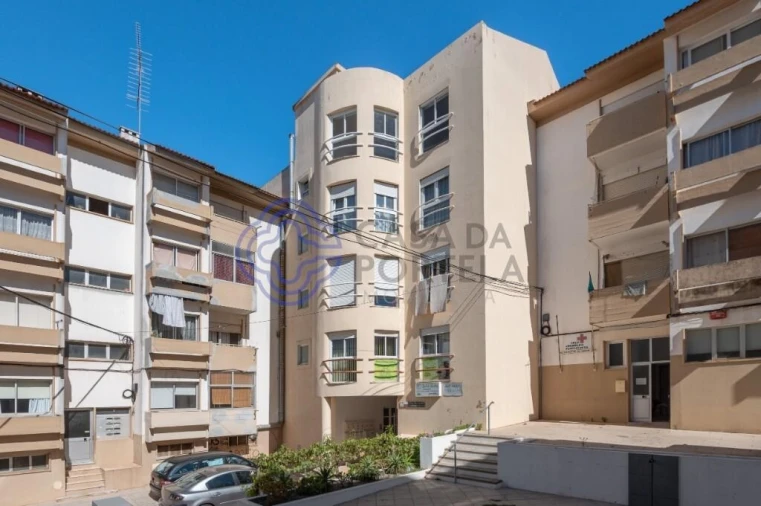 Apartamento T3 para Venda em Cadaval e Pêro Moniz Foto 5