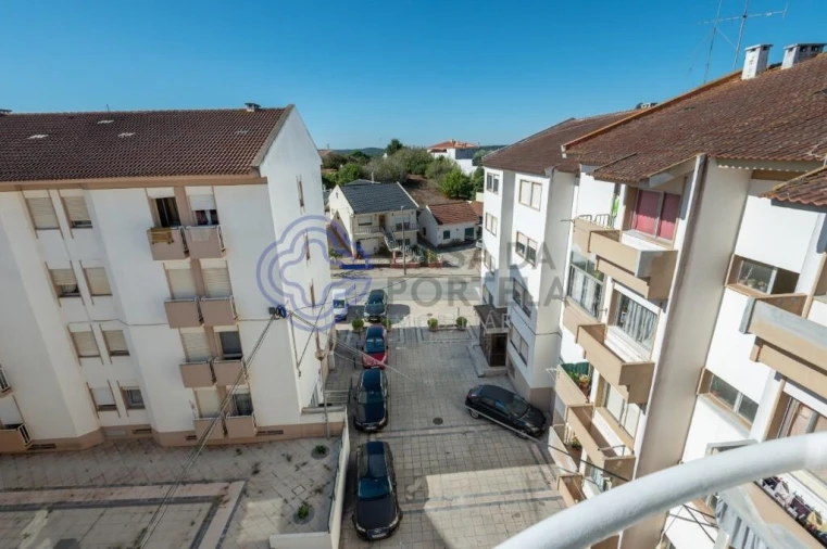 Apartamento T3 para Venda em Cadaval e Pêro Moniz Foto 12