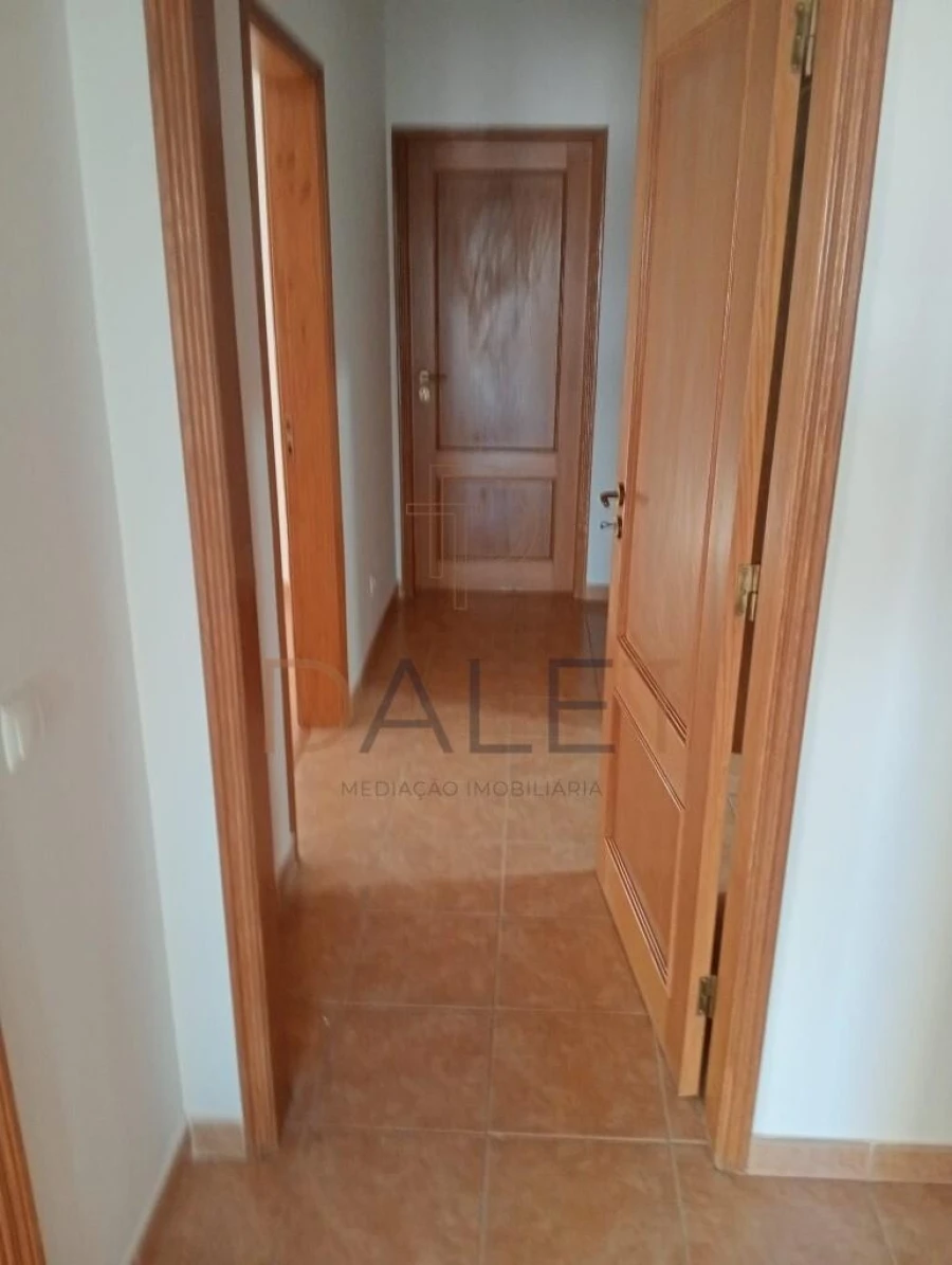 Apartamento T3 para Venda em Azambuja Foto 15