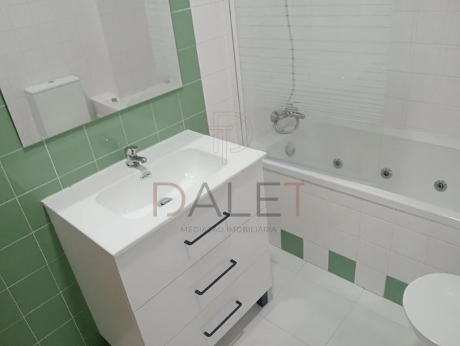 Apartamento T3 para Venda em Azambuja Foto 12