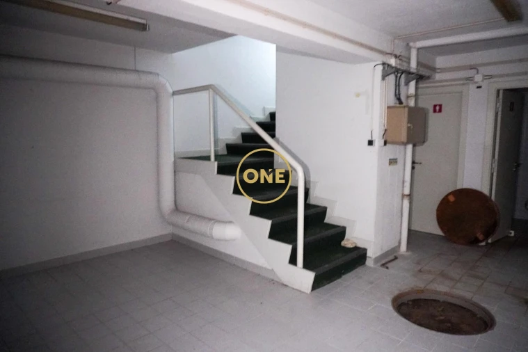 Loja para Arrendamento em Lourosa Foto 5