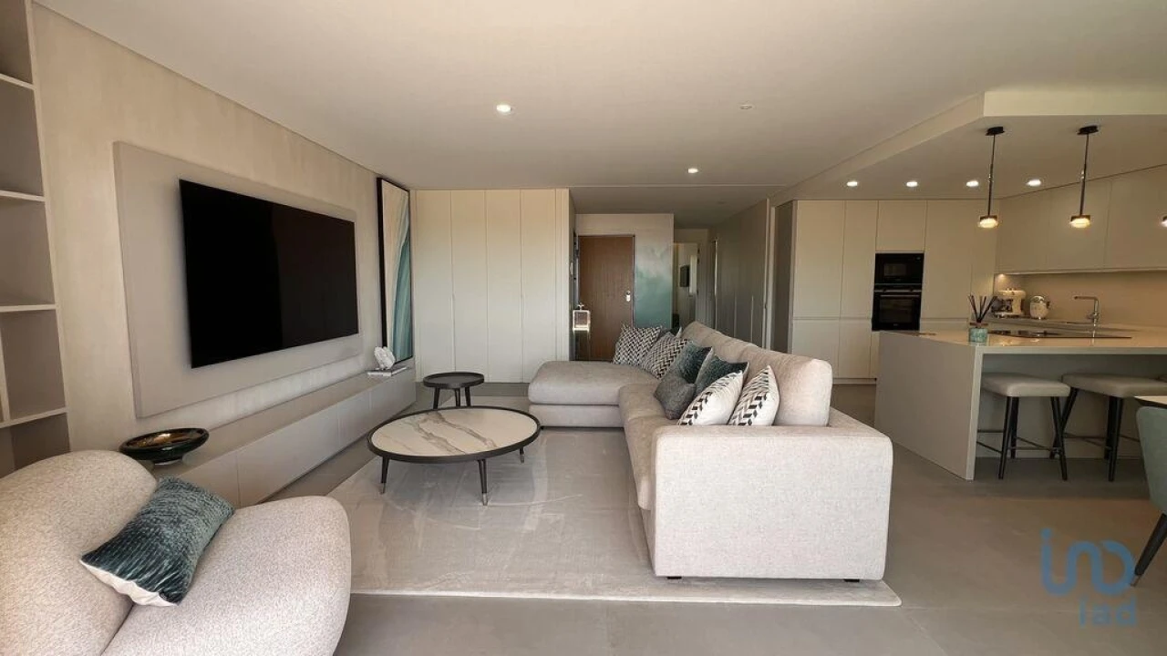 Apartamento T2 para Venda em Quarteira Foto 1