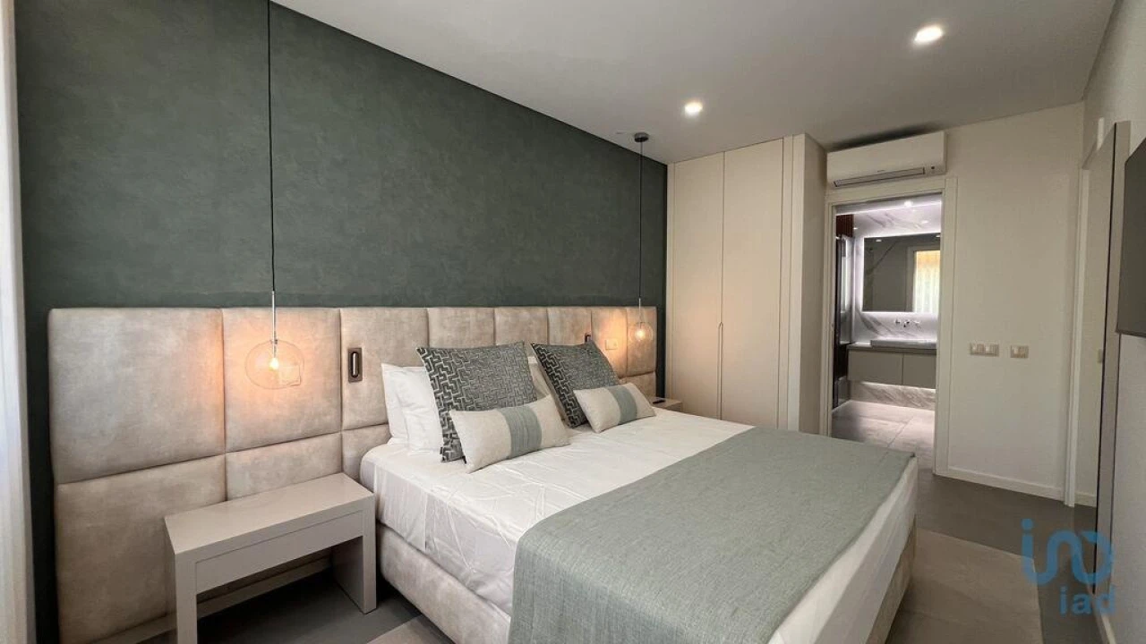 Apartamento T2 para Venda em Quarteira Foto 11