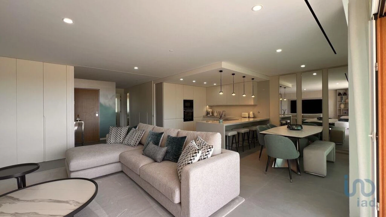 Apartamento T2 para Venda em Quarteira Foto 2