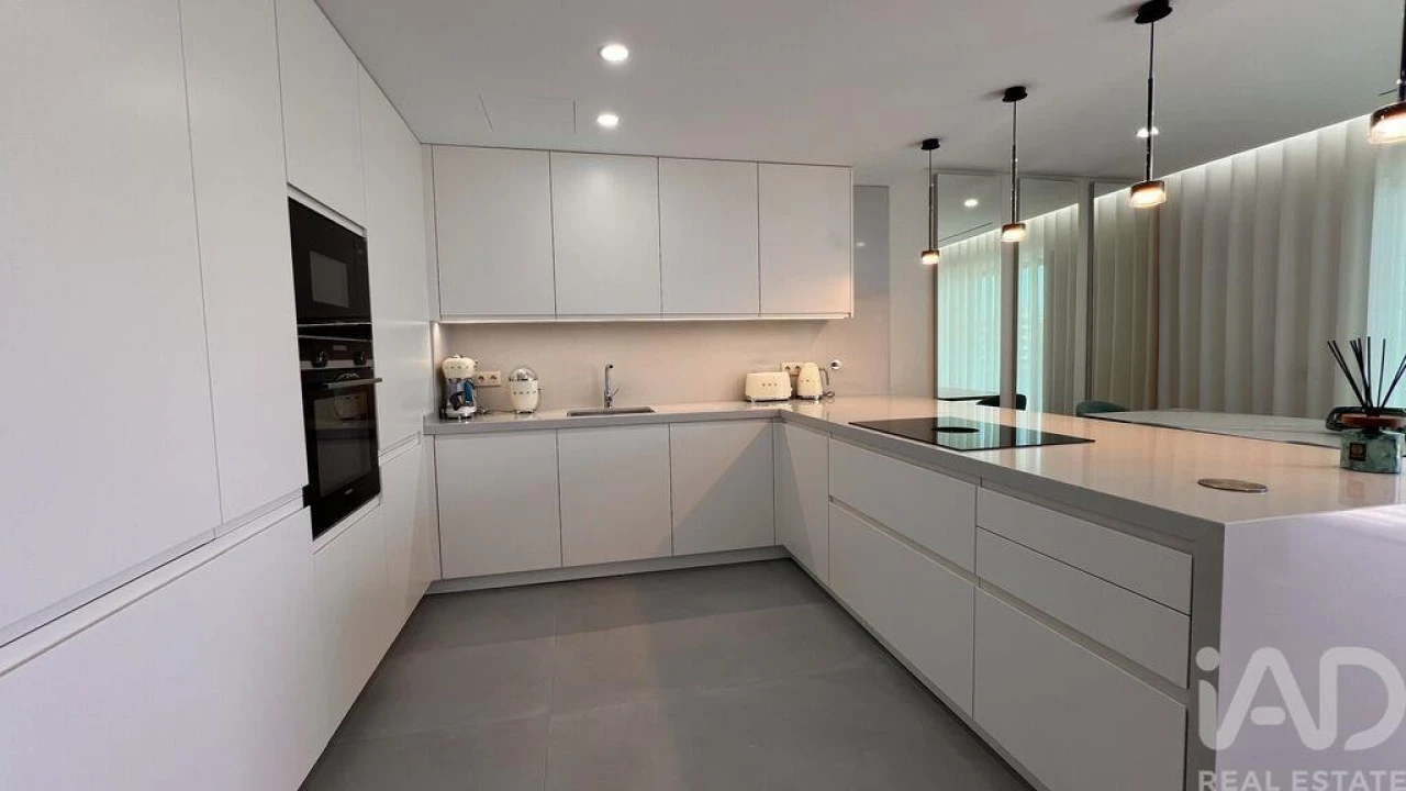 Apartamento T2 para Venda em Quarteira Foto 15