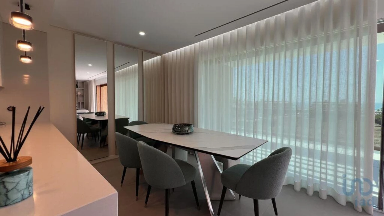 Apartamento T2 para Venda em Quarteira Foto 5