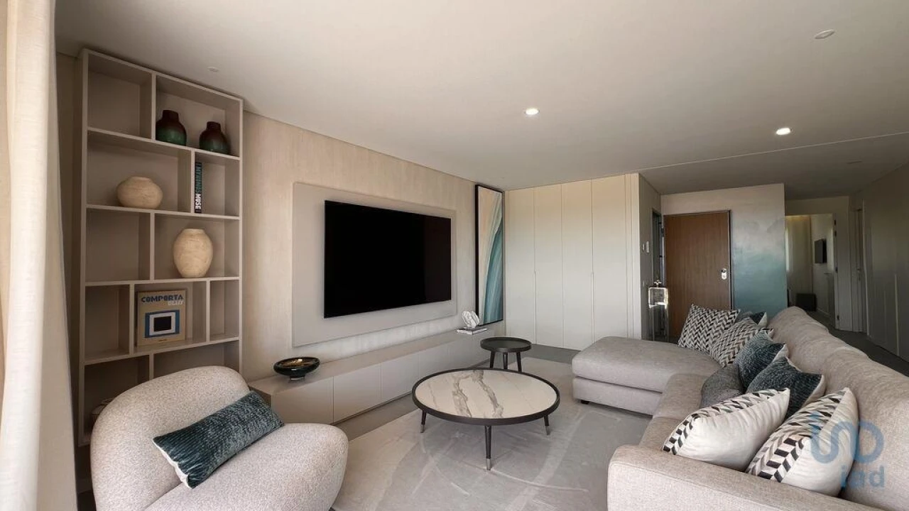 Apartamento T2 para Venda em Quarteira Foto 3