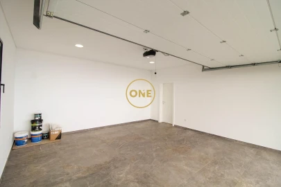Moradia T3 para Venda em Santa Cruz