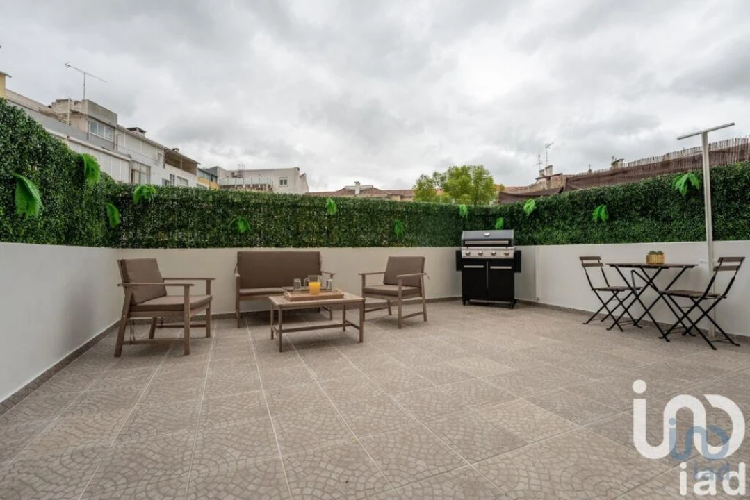 Apartamento T2 para Venda em Algés, Linda-A-Velha e Cruz Quebrada-Dafundo Foto 2