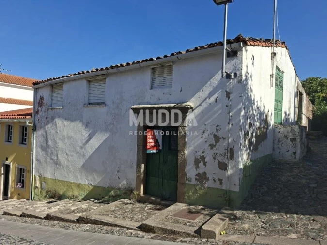 Moradia T1 para Venda em Sé, Santa Maria e Meixedo