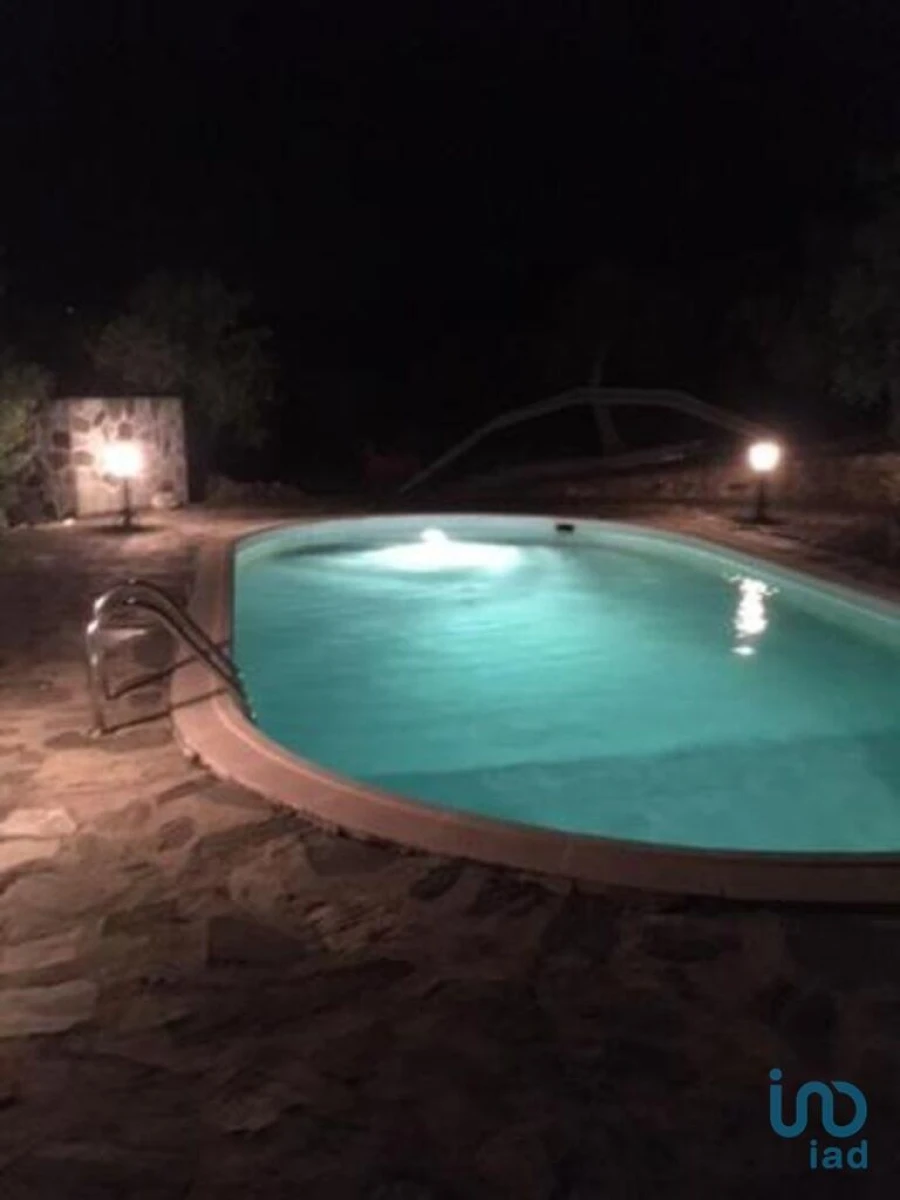 Moradia T4 para Venda em Meirinhos Foto 7