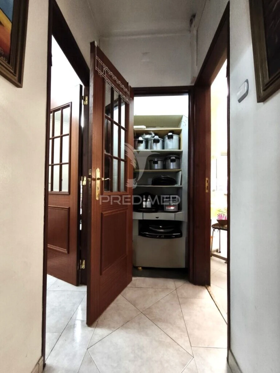 Apartamento T2 para Venda em Alfragide Foto 20