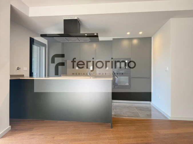 Apartamento T2 para Venda em Candoso Santiago e Mascotelos Foto 6