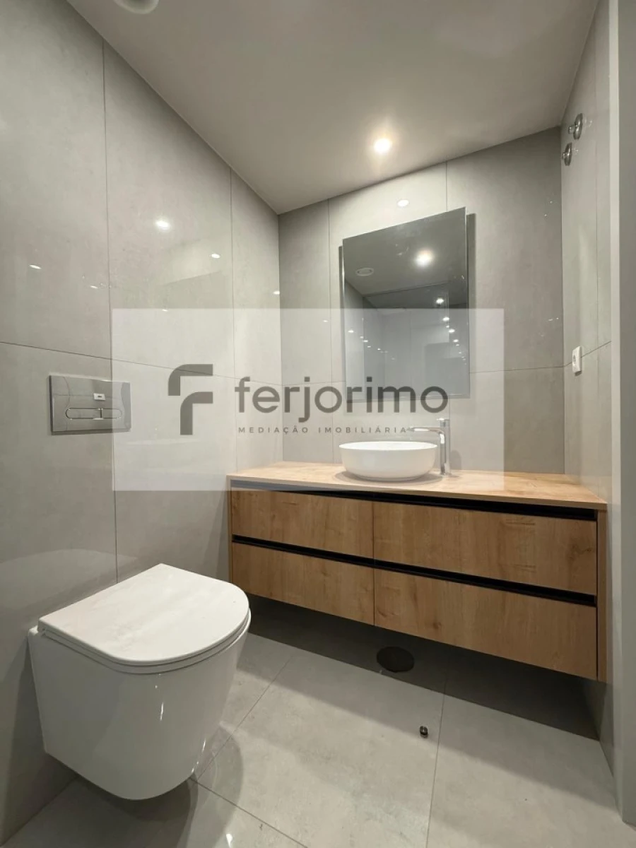 Apartamento T2 para Venda em Candoso Santiago e Mascotelos Foto 10