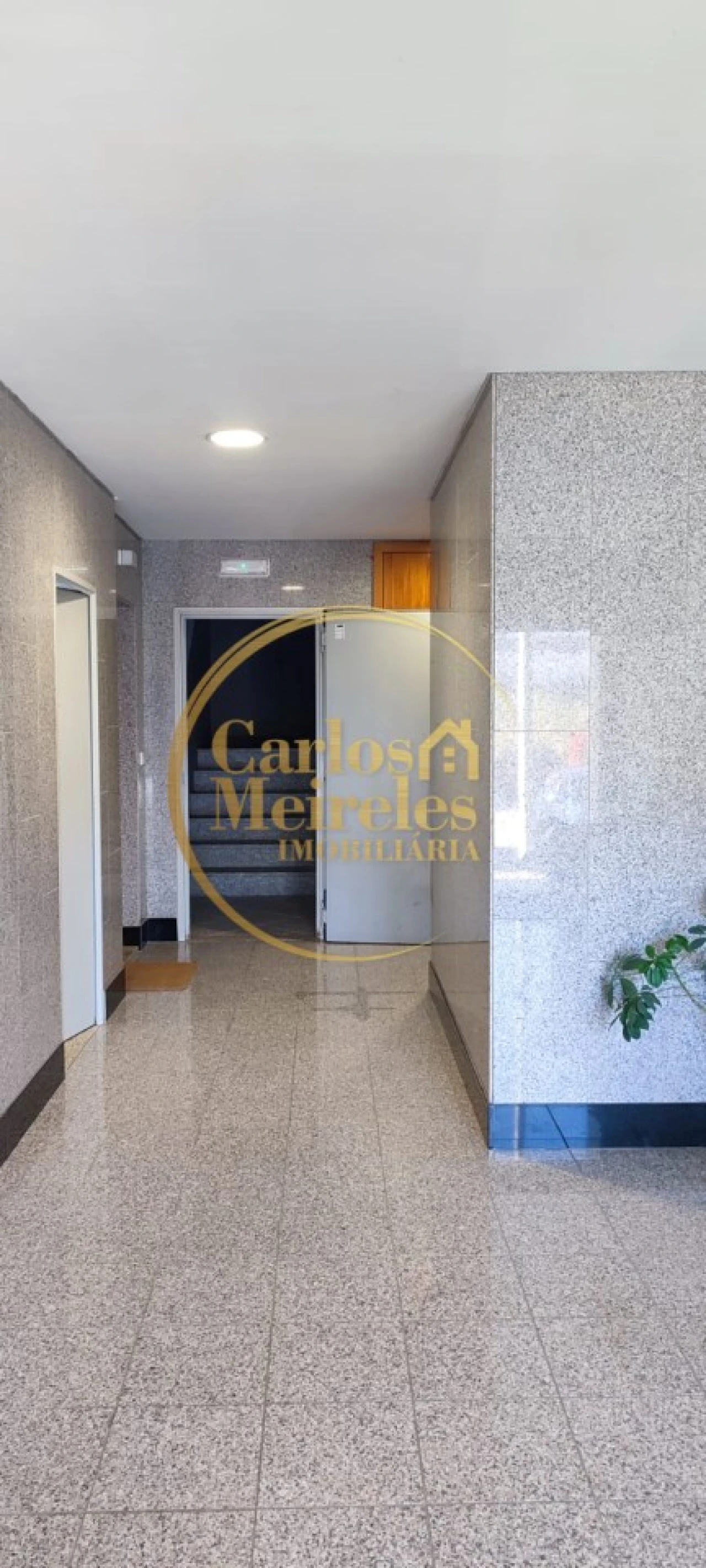 Apartamento T1 para Venda em Vila Verde e Barbudo Foto 8