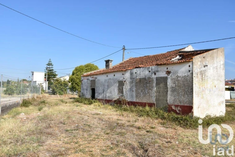 Moradia T4 para Venda em Nossa Sra de Fatima