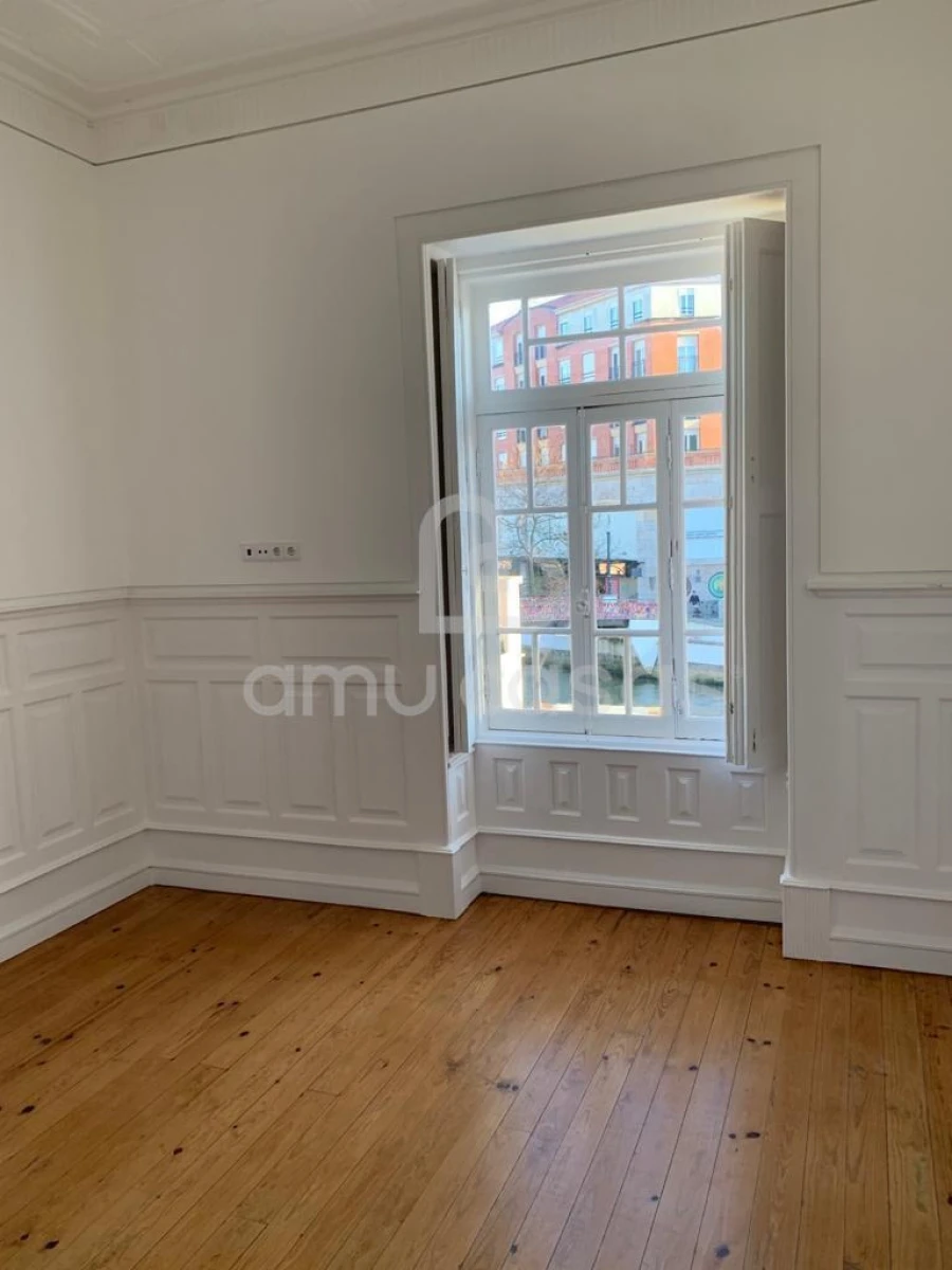 Escritório para Arrendamento em Requeixo, Nossa Senhora de Fátima e Nariz Foto 5