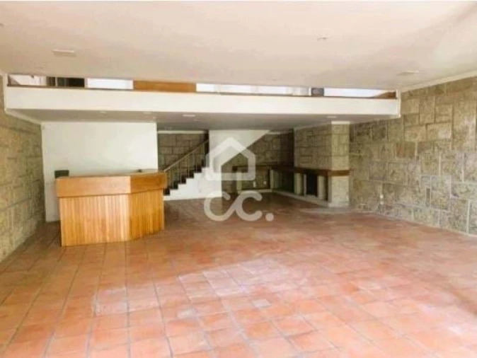 Moradia T4 para Venda em Azurem Foto 17