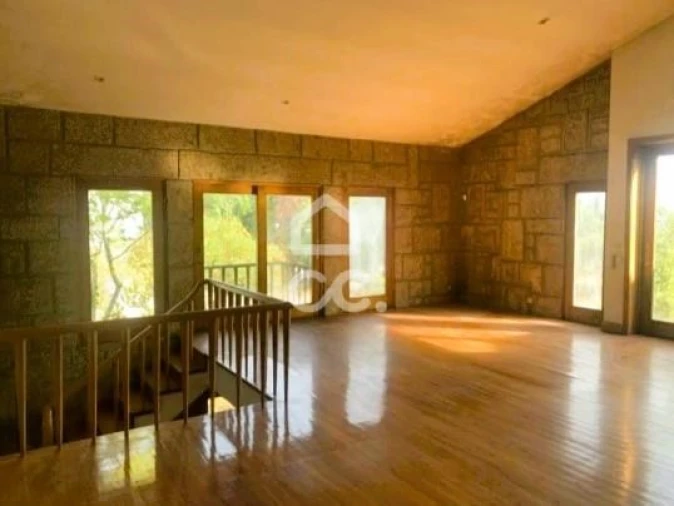 Moradia T4 para Venda em Azurem Foto 12