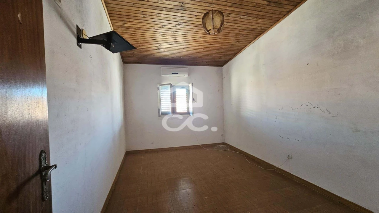 Moradia T2 para Venda em Baleizão Foto 5