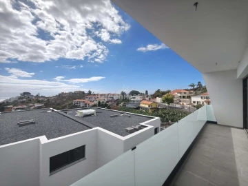 Moradia T3 para Venda em Santo Antonio